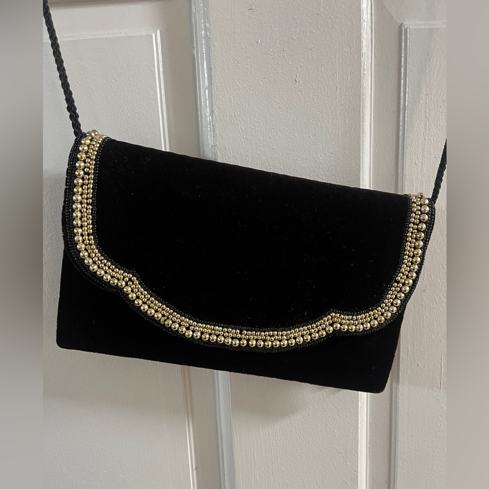 90s classic glam black velvet & gold beaded purse - Picture 2 of 5